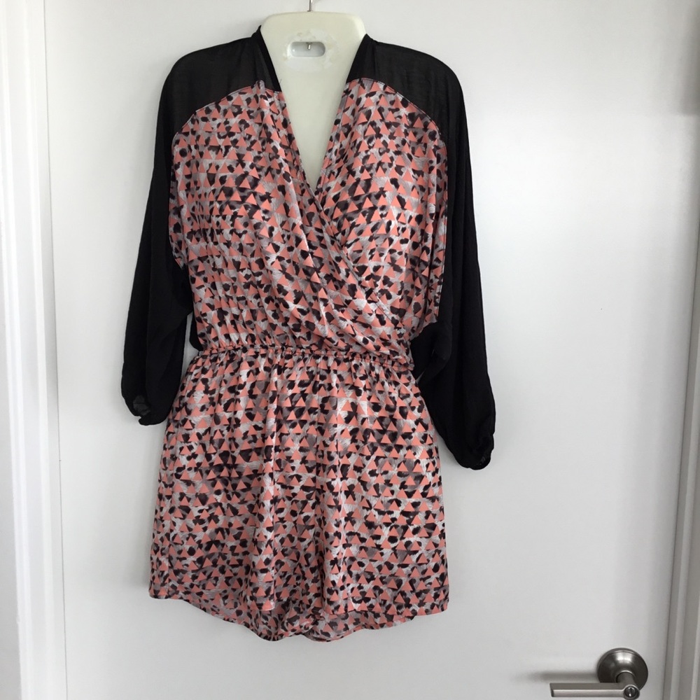 Stylebook Pink /Black long sleeve Romper Size Medium $35